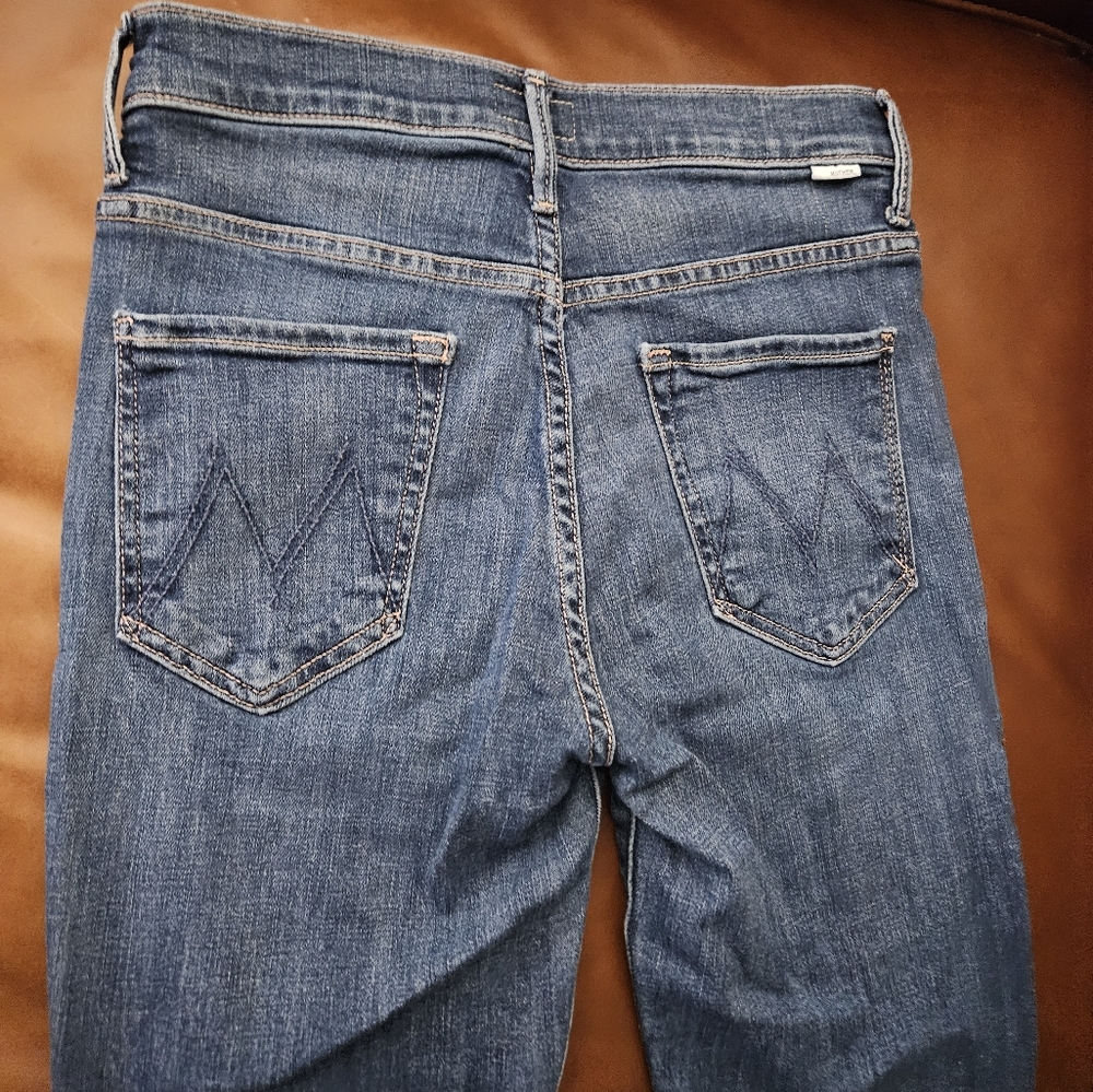 MOTHER The Insider Crop Step Fray Jeans 27 Girl Crush - Picture 9 of 9